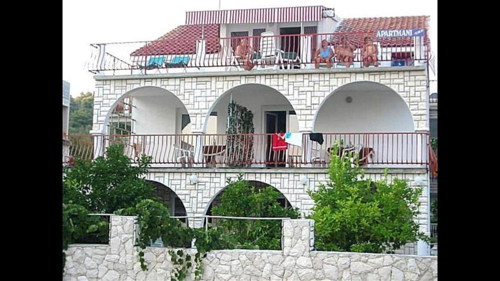 Apartmani Ema Trogir Zewnętrze zdjęcie