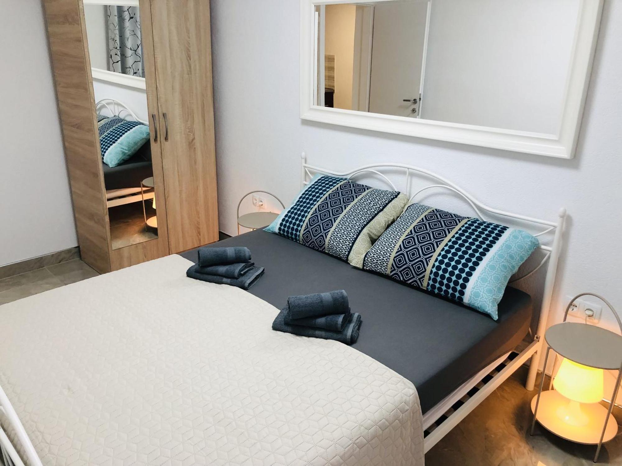 Apartmani Ema Trogir Zewnętrze zdjęcie